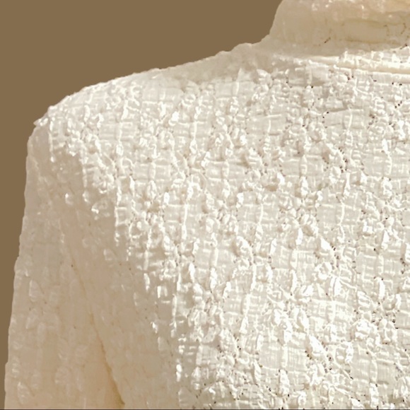 Textured Turtle Neck Top - Picture 3 of 4